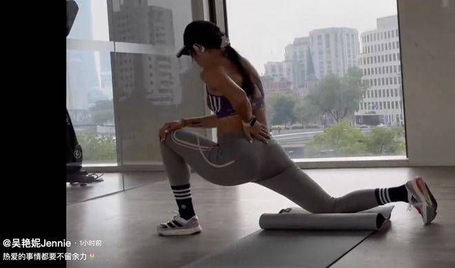 大众浴池的美女胴体看个够